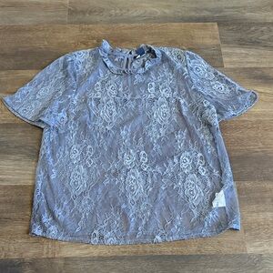 American Eagle Outfitters Gray Short Sleeve Ruffle Neck Blouse